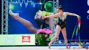 b c montelupo tripodi viviana   nastro sfe05051 copia simone ferraro ph copia